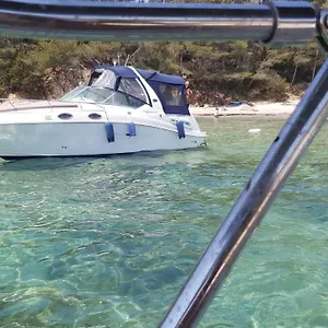 Bateau-hôtel Hebergement Insolite Sur Un Bateau à Quai La Londe-les-Maures