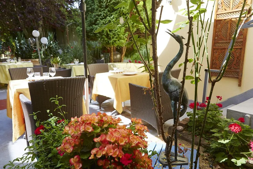 Le Clos Champel Hotel Restaurant Logis Cesson-Sévigné