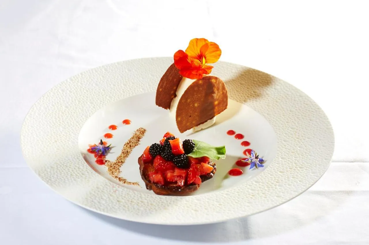 Le Clos Champel Hotel Restaurant Logis Cesson-Sévigné