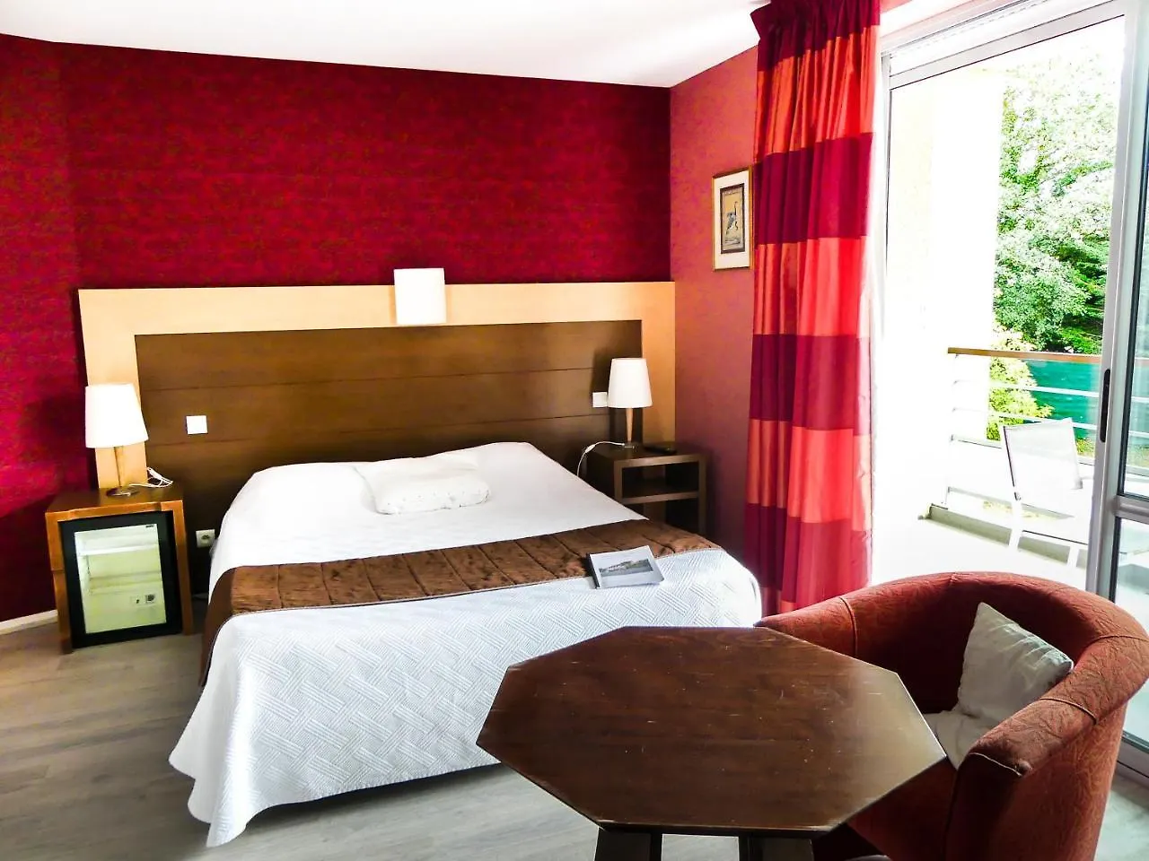 Le Clos Champel Hotel Restaurant Logis Cesson-Sévigné