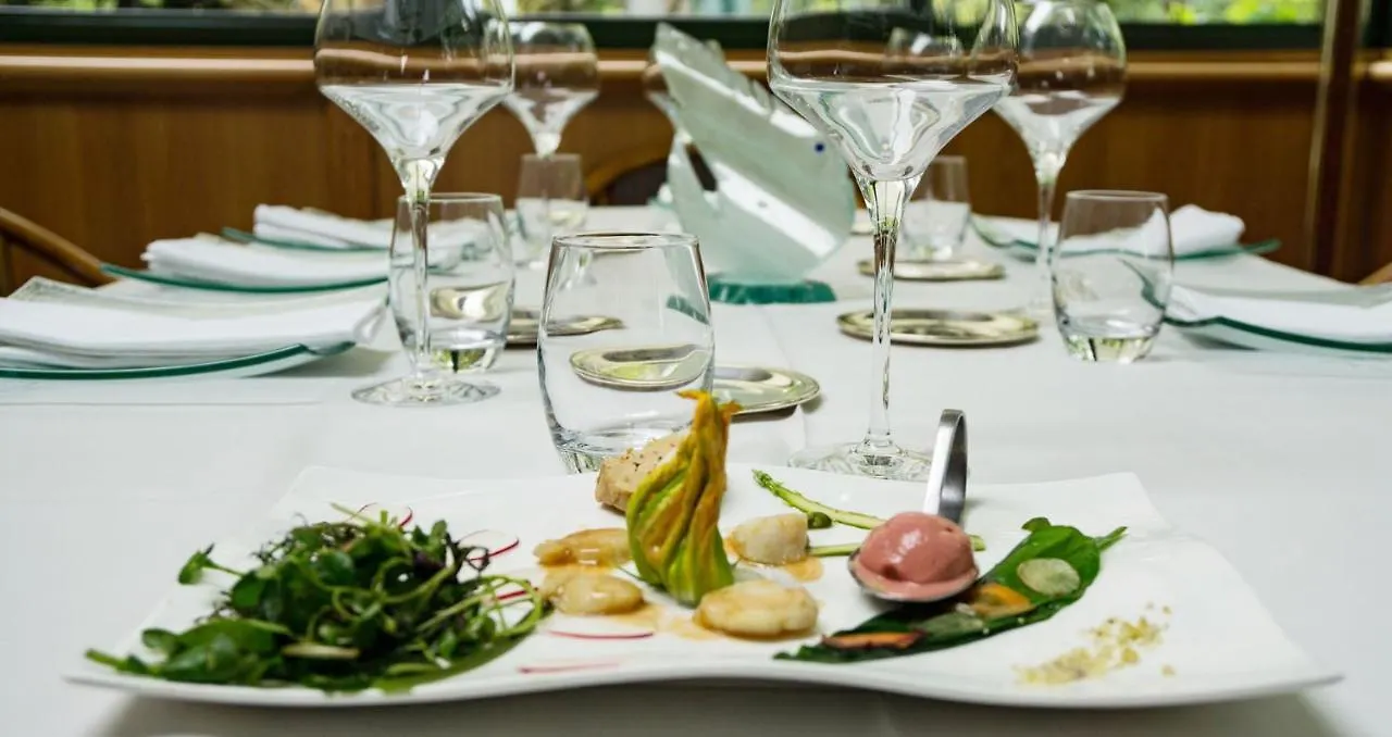 Le Clos Champel Hotel Restaurant Logis Cesson-Sévigné