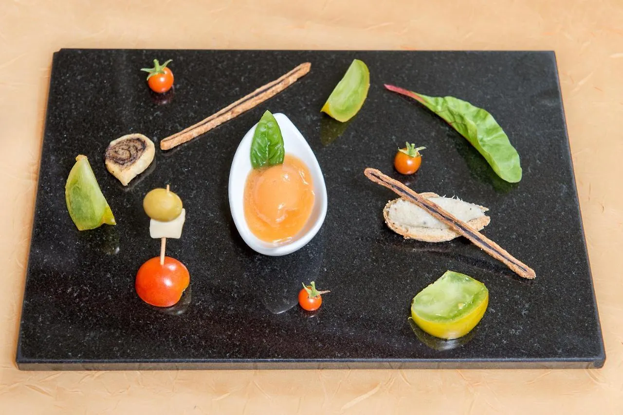 Le Clos Champel Hotel Restaurant Logis Cesson-Sévigné
